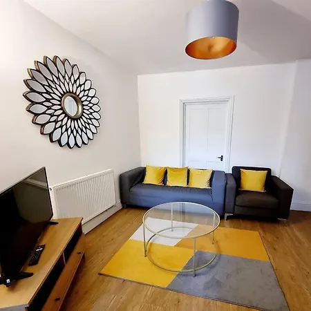 Spacious 2 Bedroom 3 Min Walk Mile End Station -Sleeps 5 London Exterior photo